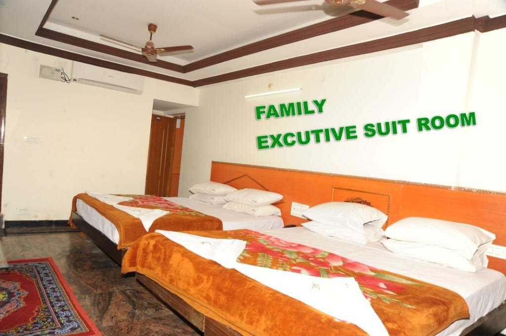 Hotel V.K.Residency Tirupati Zewnętrze zdjęcie