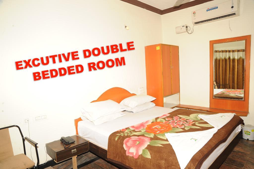 Hotel V.K.Residency Tirupati Zewnętrze zdjęcie