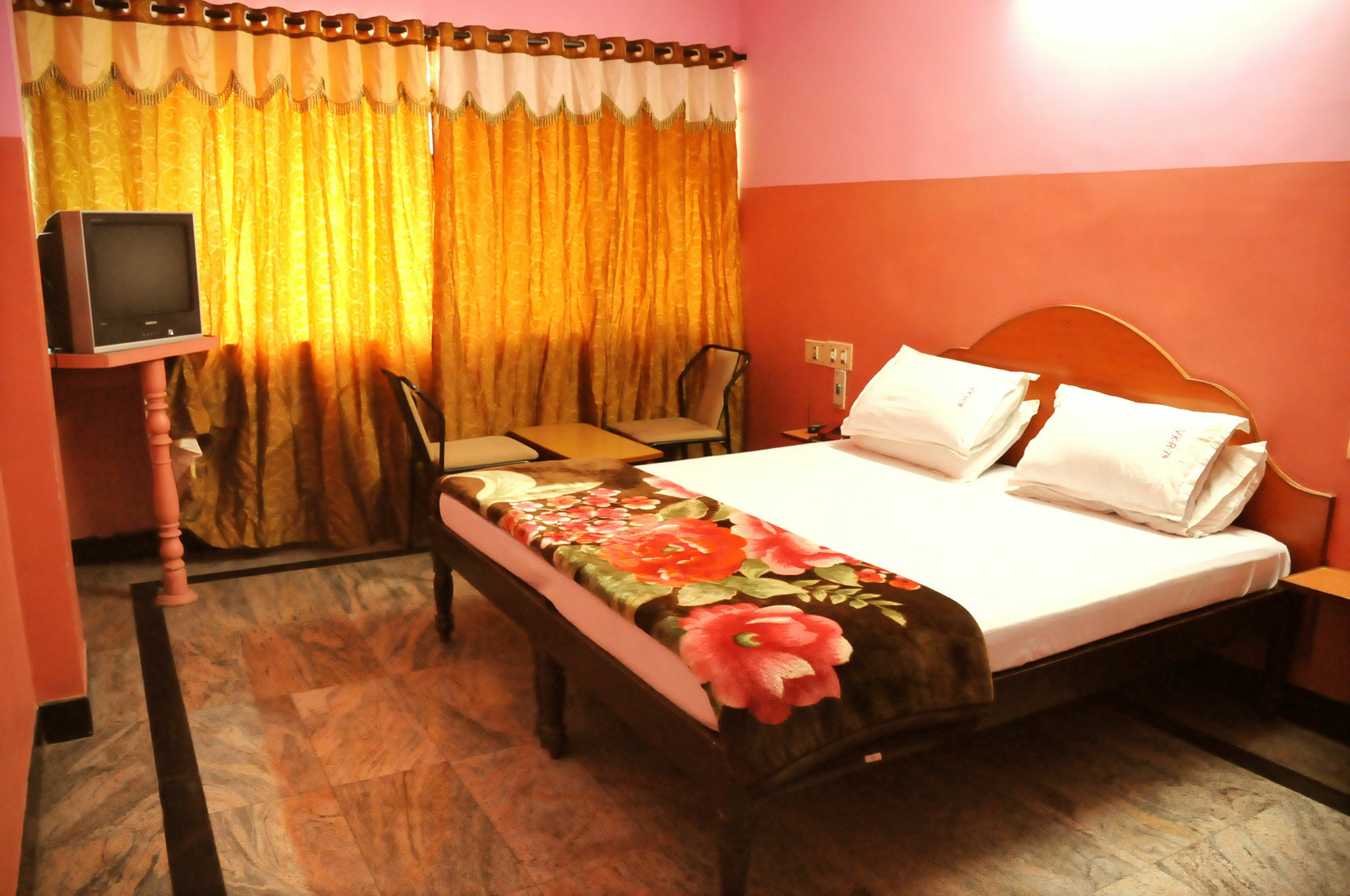 Hotel V.K.Residency Tirupati Zewnętrze zdjęcie